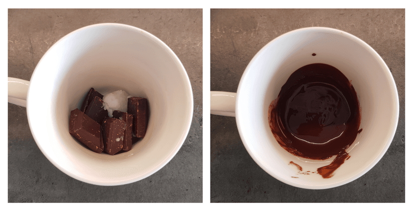 Carrés de chocolat et huile de coco dan sun mug et fondu au micro-ondes